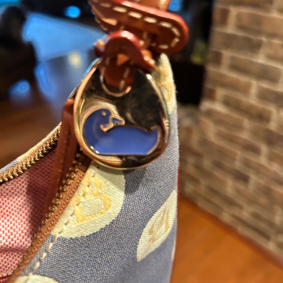 Stylish Gray and Tan Women's Bag - Picture 2 of 4